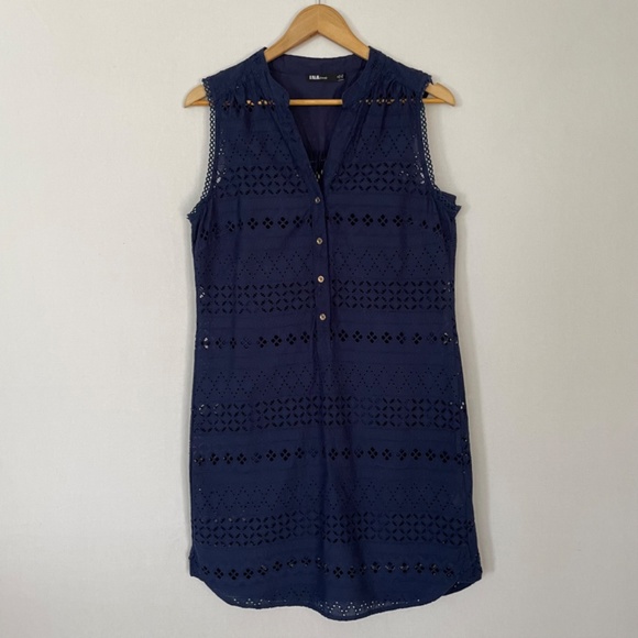 INA Size Medium Sleeveless Shift Pull Over Shirt Dress Navy Blue Eyelet Lined - Picture 9 of 9